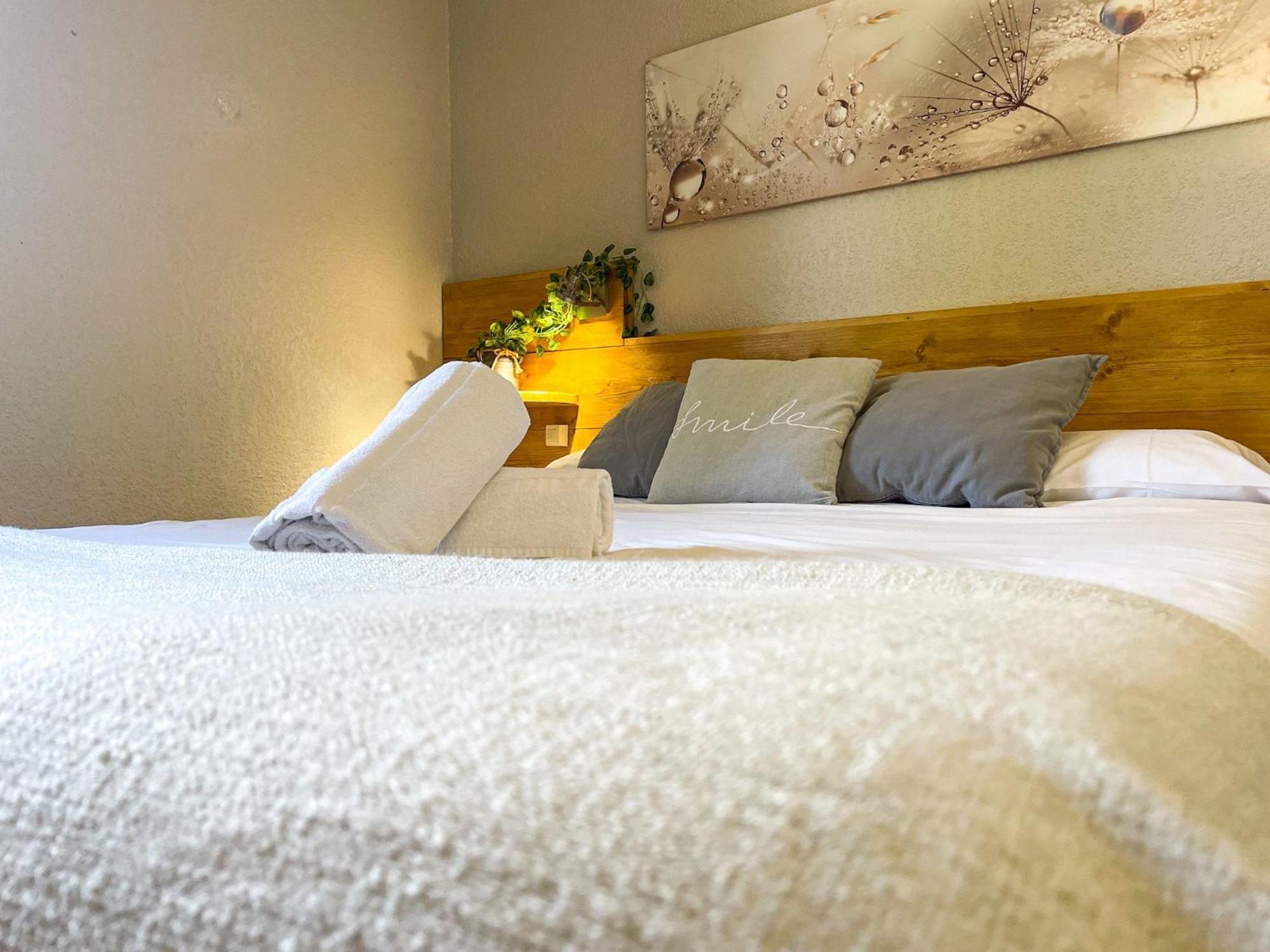 Apartamento Ideal Para Parejas En Enveitg Exterior foto