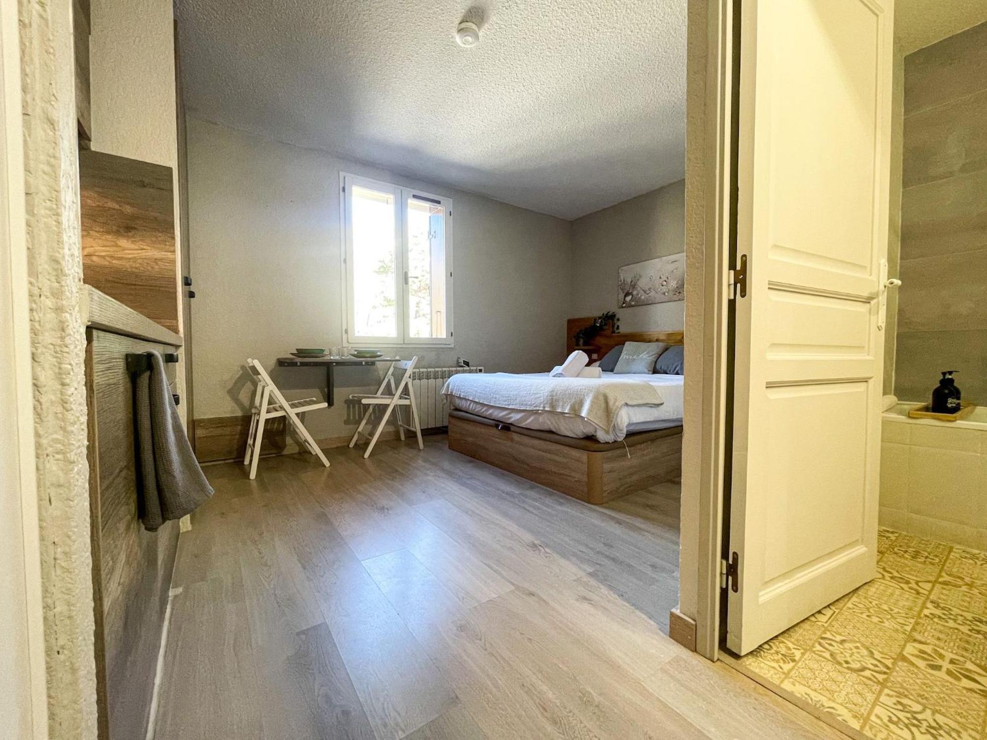 Apartamento Ideal Para Parejas En Enveitg Exterior foto